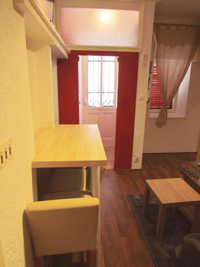 Center Studio Apartment Pula Exterior foto